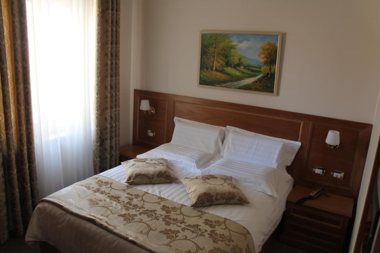 Hotel Boka Tirana Exteriör bild
